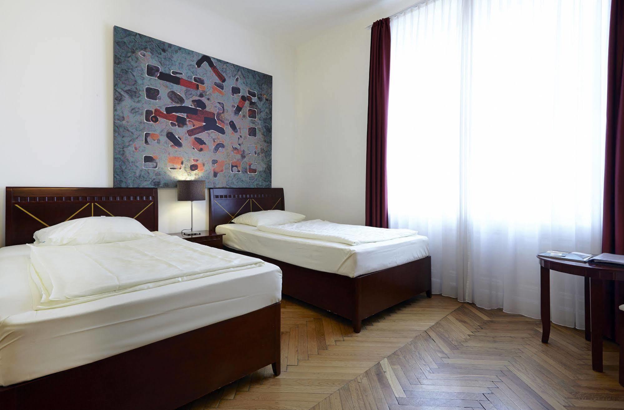 Hotel Pension Museum Viena Exterior foto