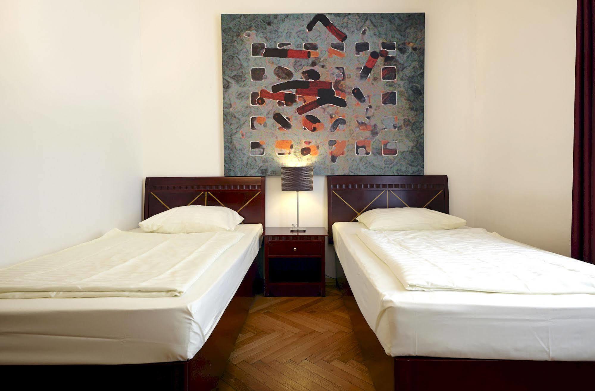 Hotel Pension Museum Viena Exterior foto