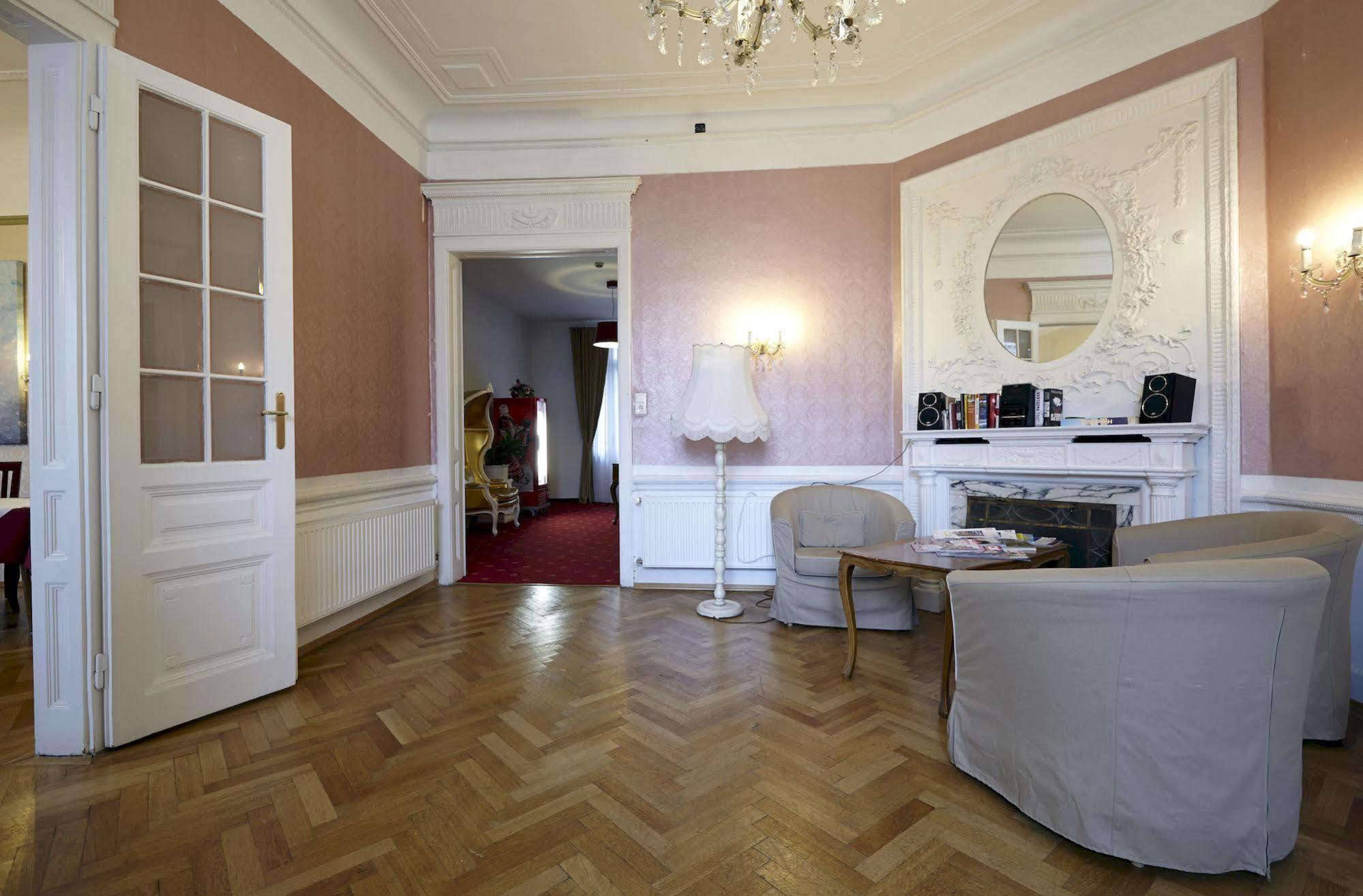 Hotel Pension Museum Viena Exterior foto